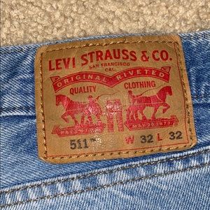 men’s light wash original levi’s 511